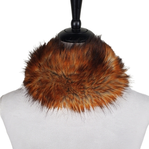 Wild Wear Faux Fur Head and Ear Warmer One Size Fits Most - Picture 1 of 3